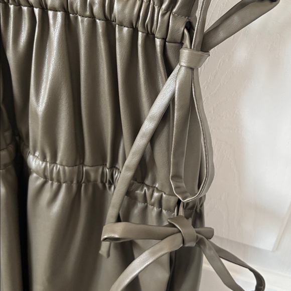 Proenza Schouler Olive Leather midi dress with pockets and draw detail - Picture 3 of 8